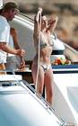 Penelope Cruz Nipple Slip
